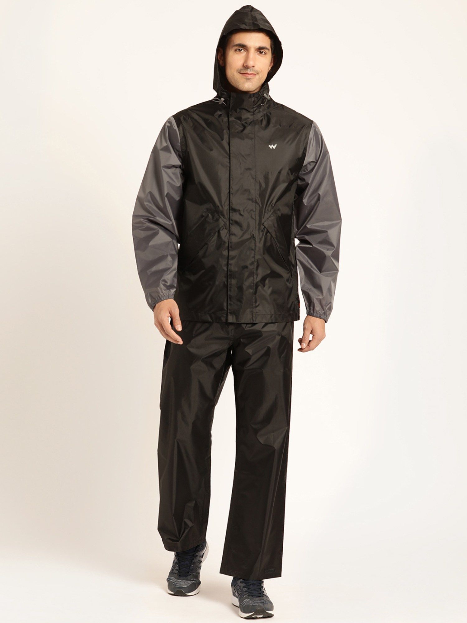 Wildcraft Men Black Polyester Colorblock Rain Jacket with Pant