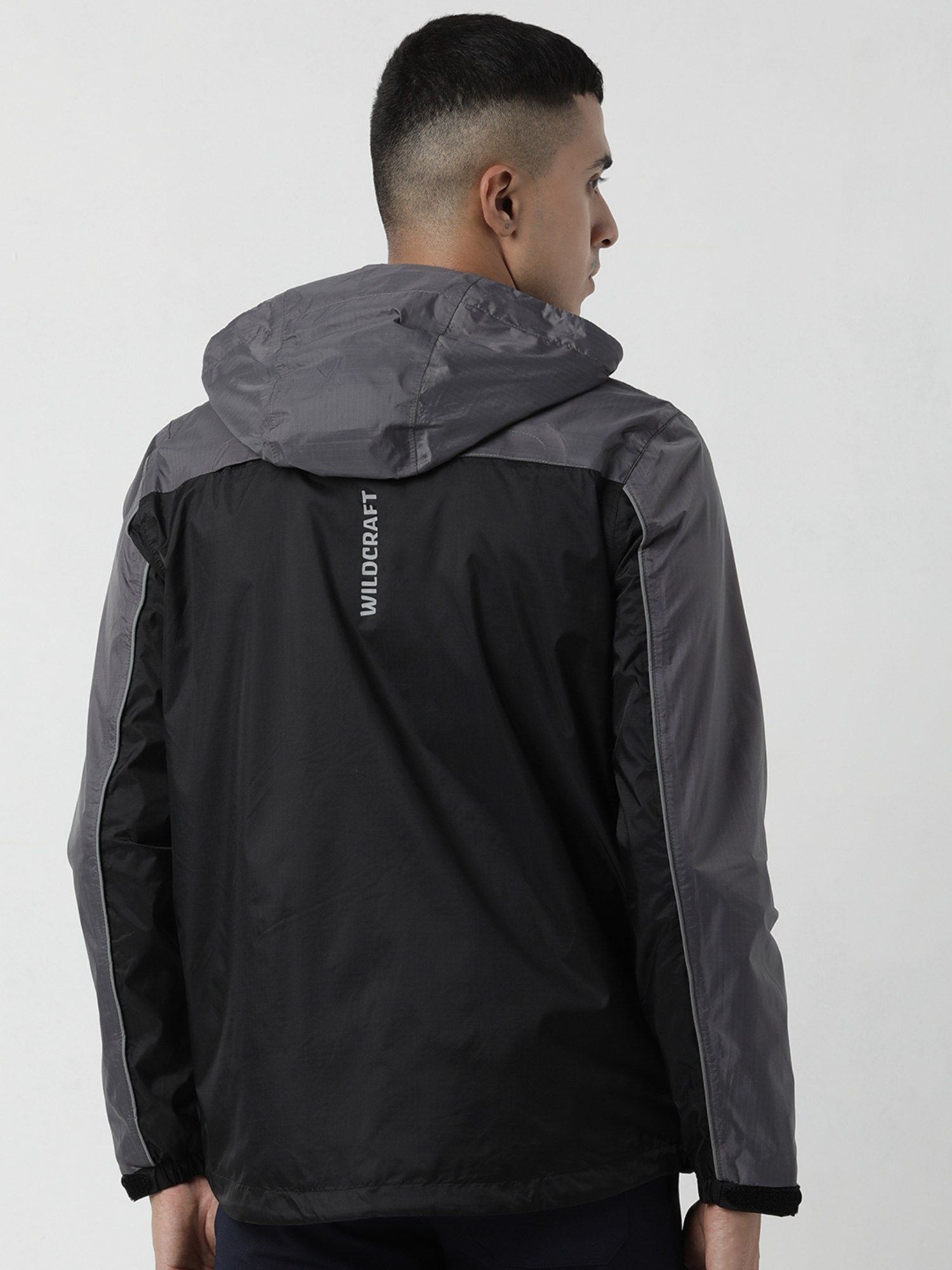 Wildcraft rain jackets for mens new arrivals
