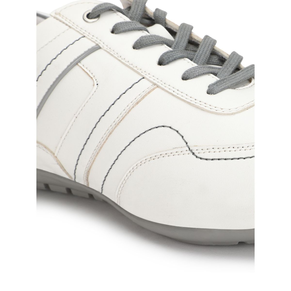 Forever 21 white sneakers online