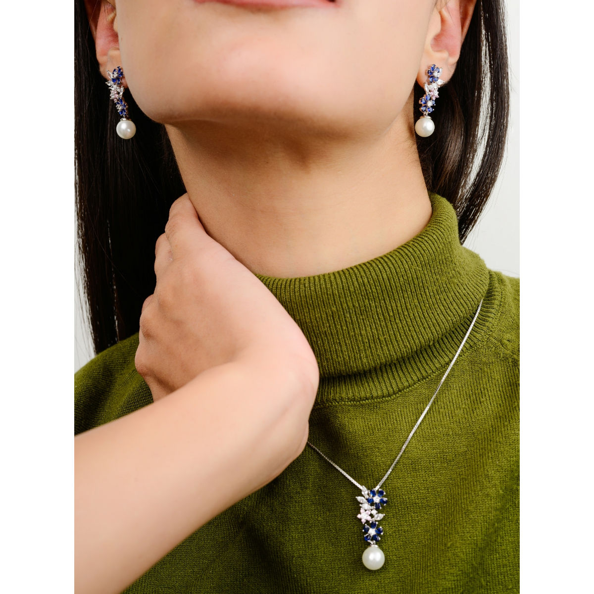 Matching pearl necklace and earrings shop