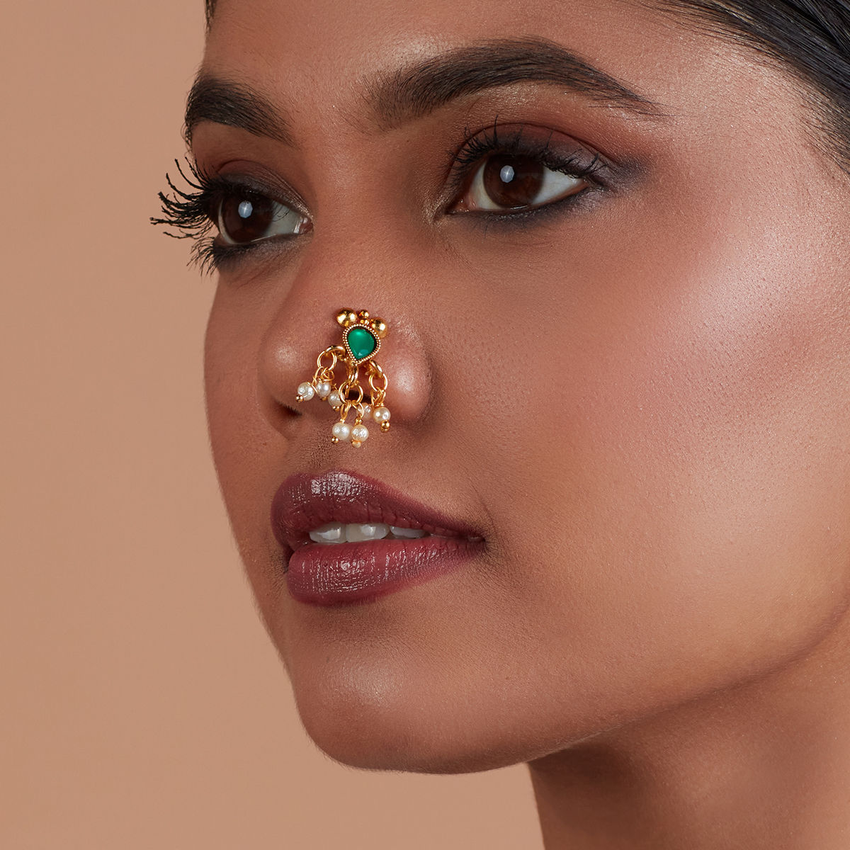Buy Azai by Nykaa Fashion Combo of 2 Nose Pins ( Green and Pink) Online