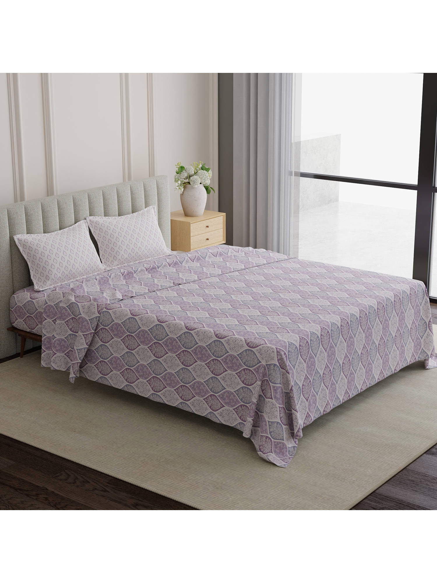 Boutique Living Embrace 100% Cotton 152 TC Purple Floral King Bedsheet With Pillow Covers