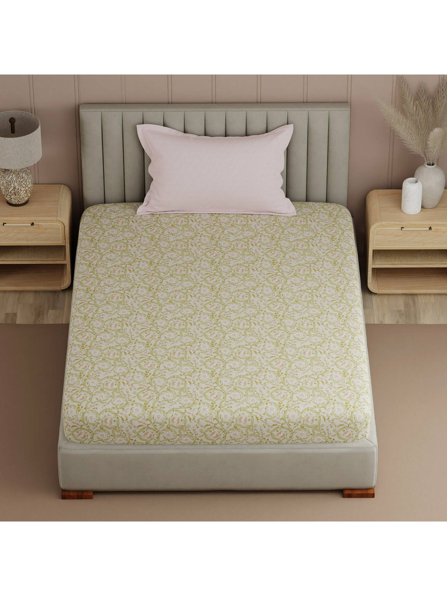 Boutique Living Valatie Green & Pink Floral Single Bedsheet With Pillow Cover