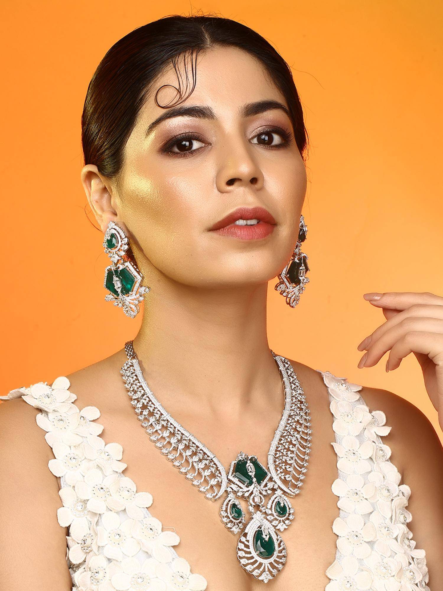 Auraa Trends Luxury Silver-Plated Green Stone Necklace with Earrings For Women