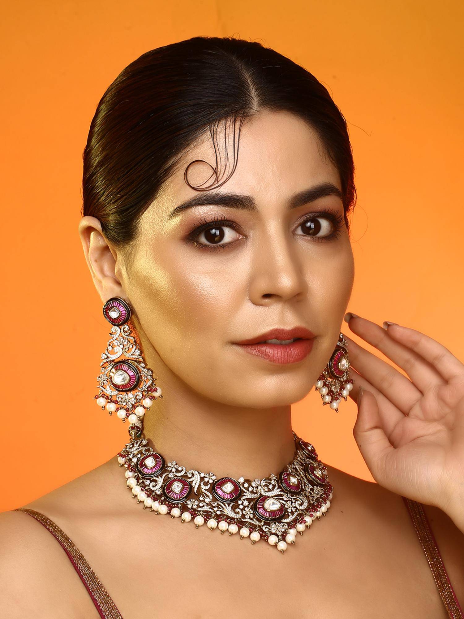 Auraa Trends Pink Kundan Bridal Choker Necklace with Earrings Ethnic Jewellery With Teardrop Stone