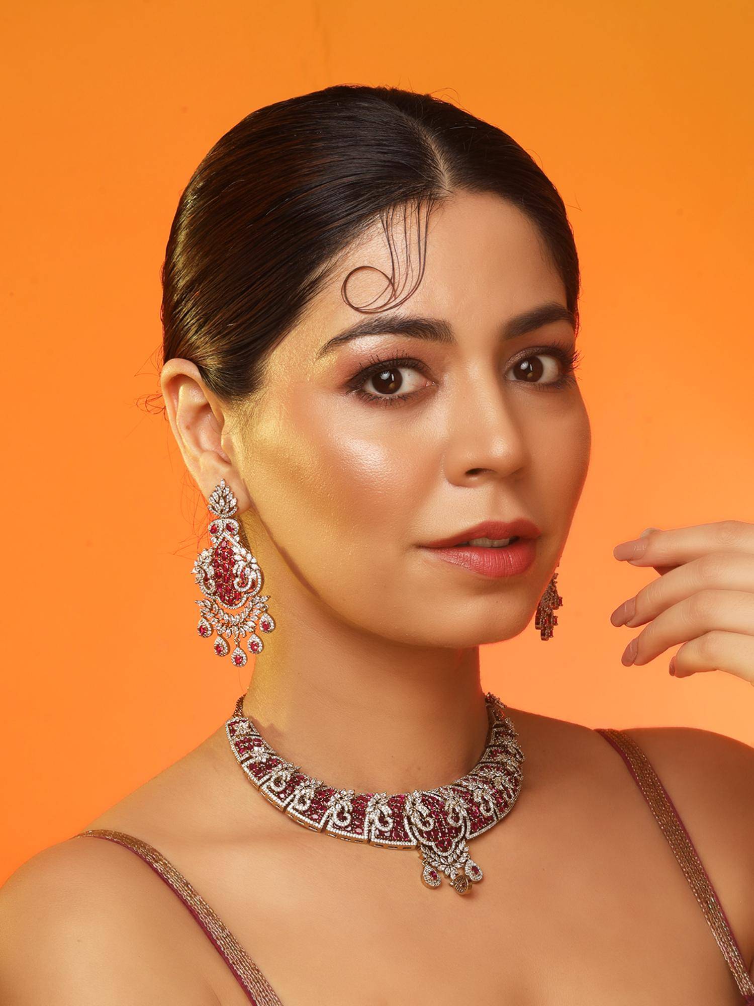 Auraa Trends Gold Plated Traditional Bridal Jewellery With Teardrop Dangling Stones
