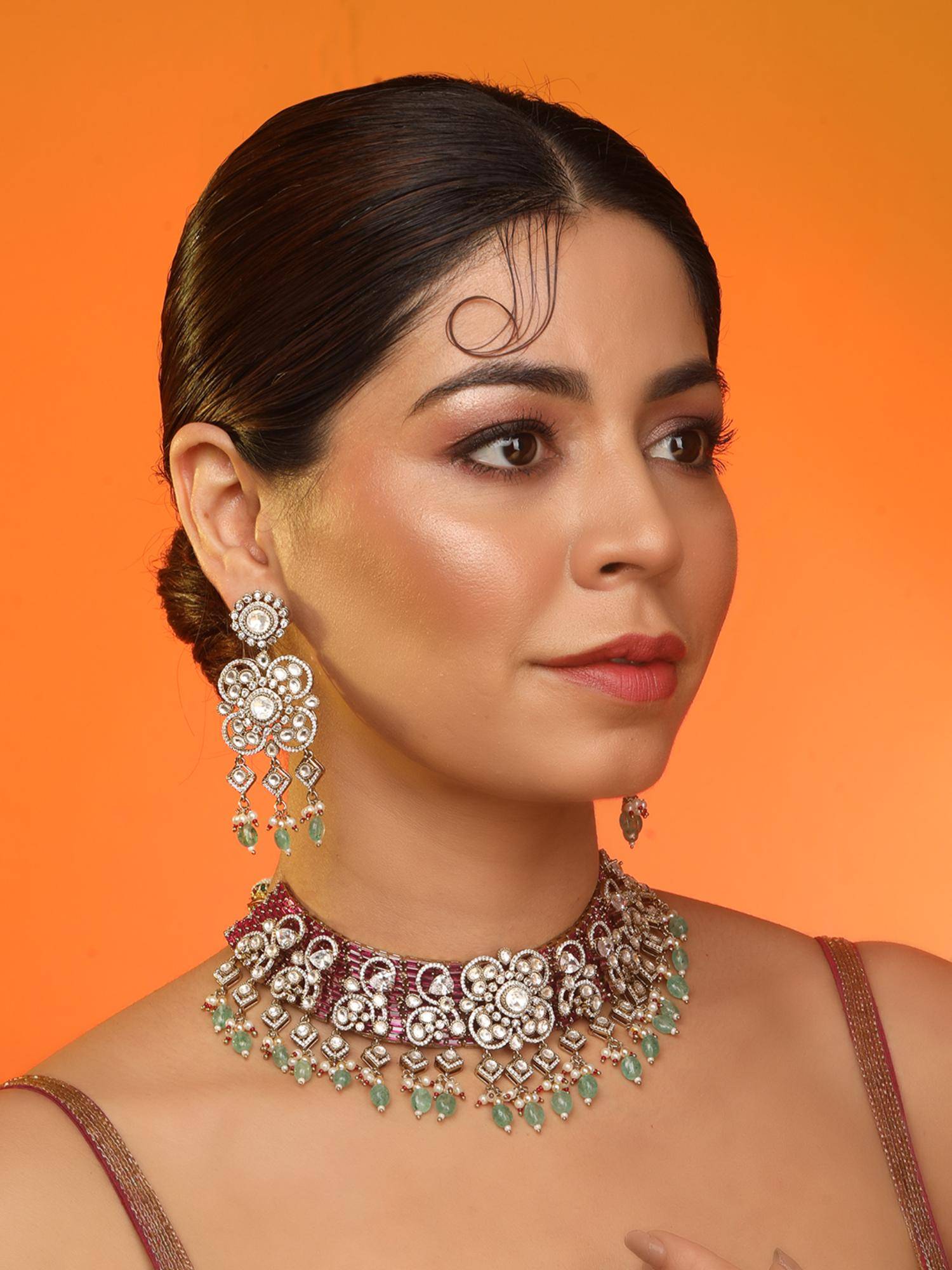 Auraa Trends Traditional Kundan Necklace with Earrings With Green Beads & Pink Stones