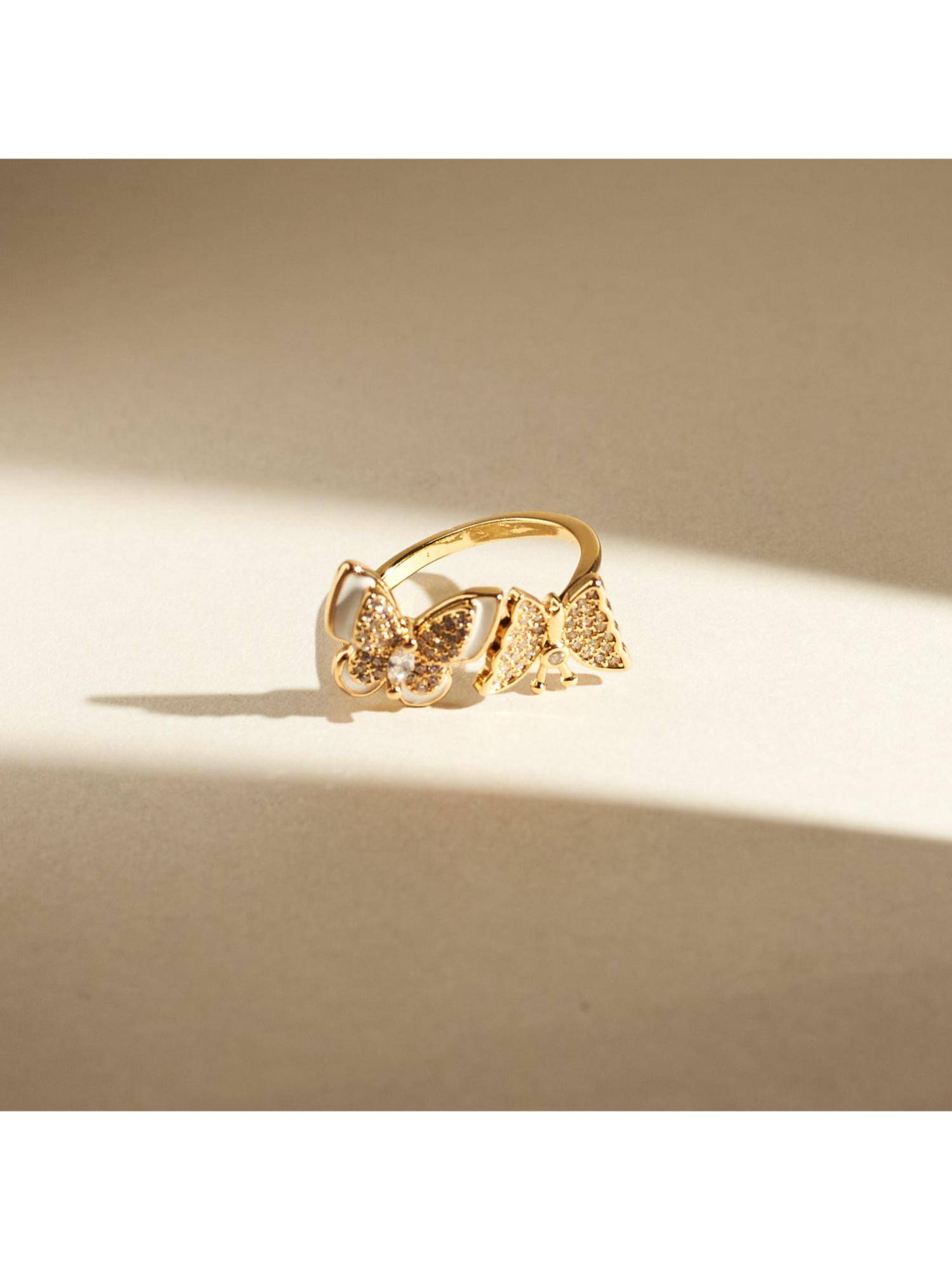 Salty White Pandora Grove Ring