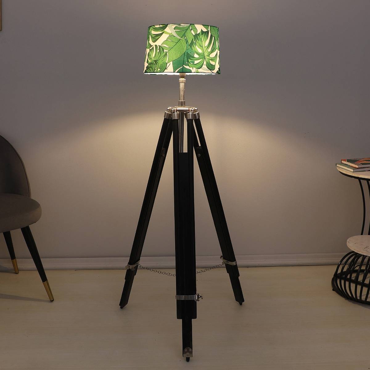 Tu Casa Green Vintage Tripod Black Mango Wood Base Floor Lamp With Palm Print For Bedroom