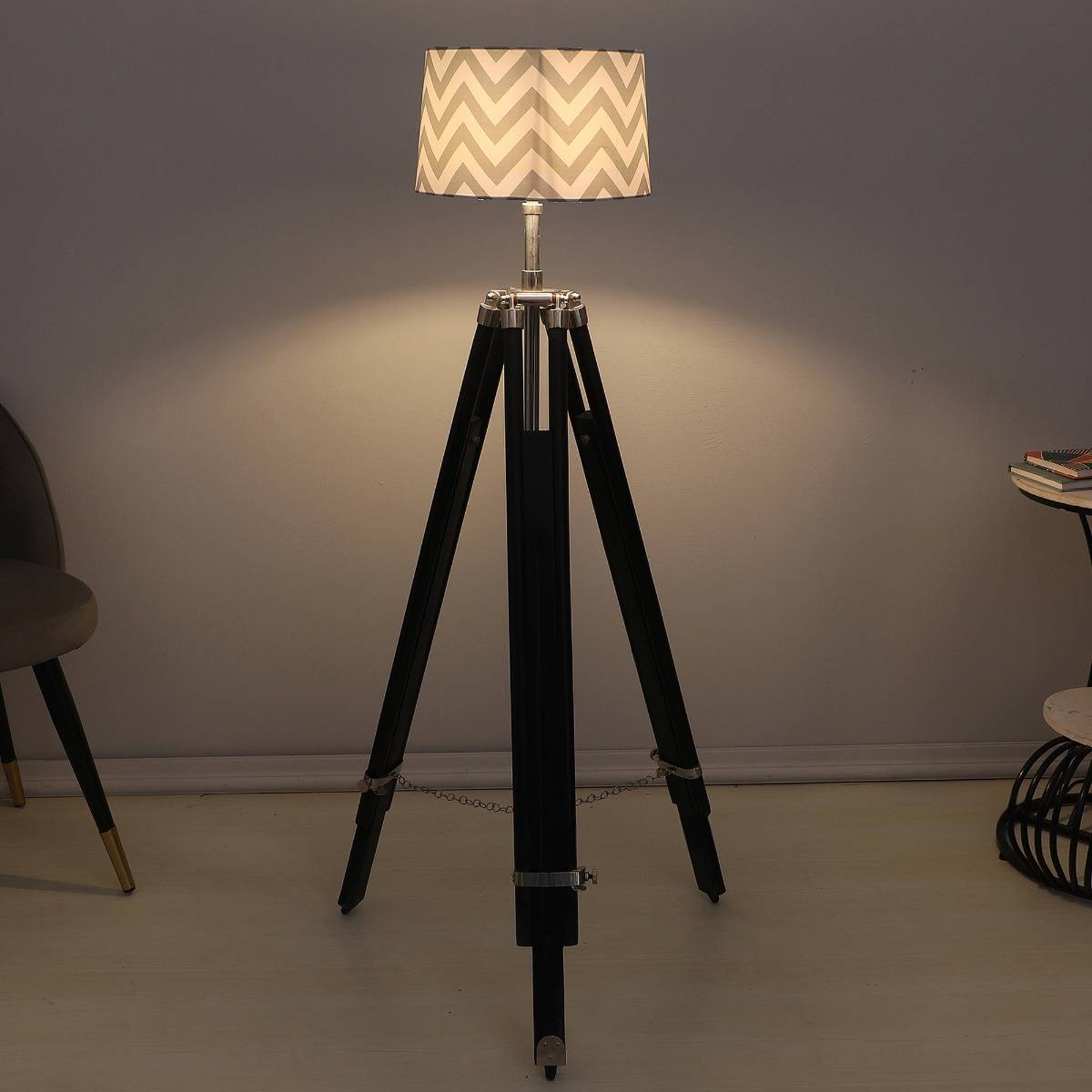 Tu Casa Multi-Color Vintage Tripod Black Mango Wood Base Floor Lamp With Maze Print For Bedroom