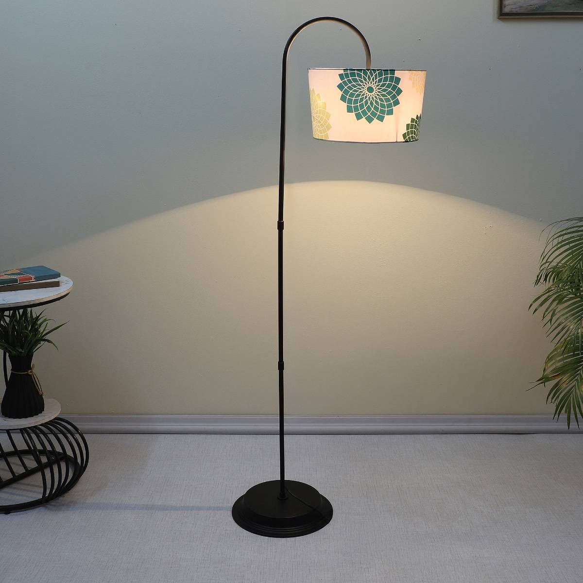Tu Casa White Downlighter Modern Black Iron Base Floor Lamp With Dahlia Floral Print