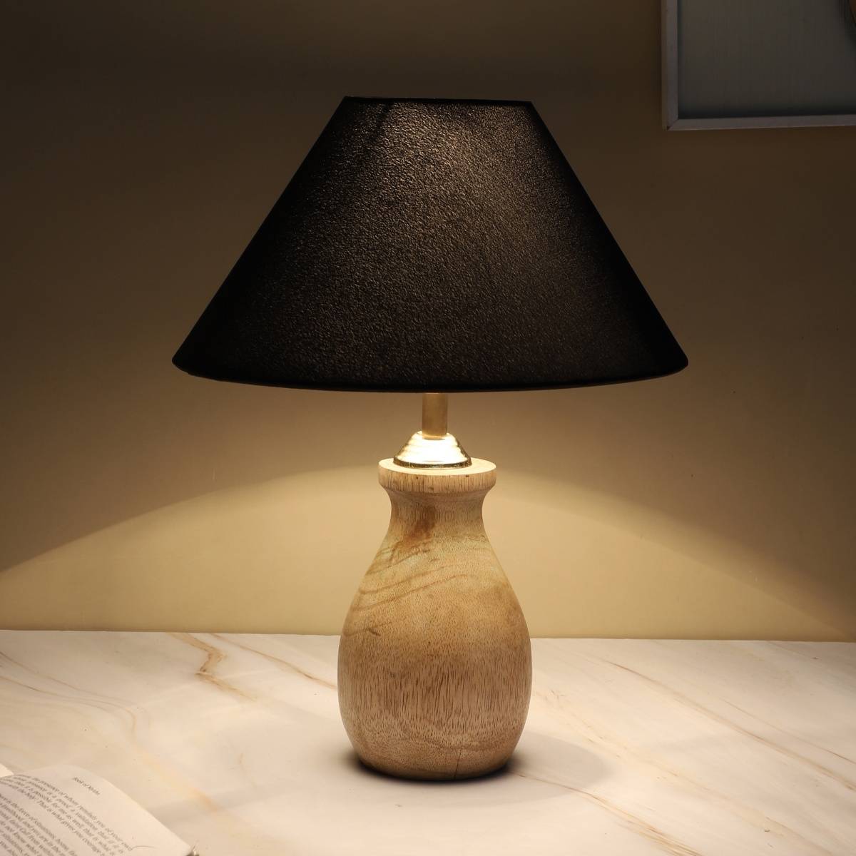 Tu Casa Black Mangowood Pot Style Table Lamp For Home Decoration