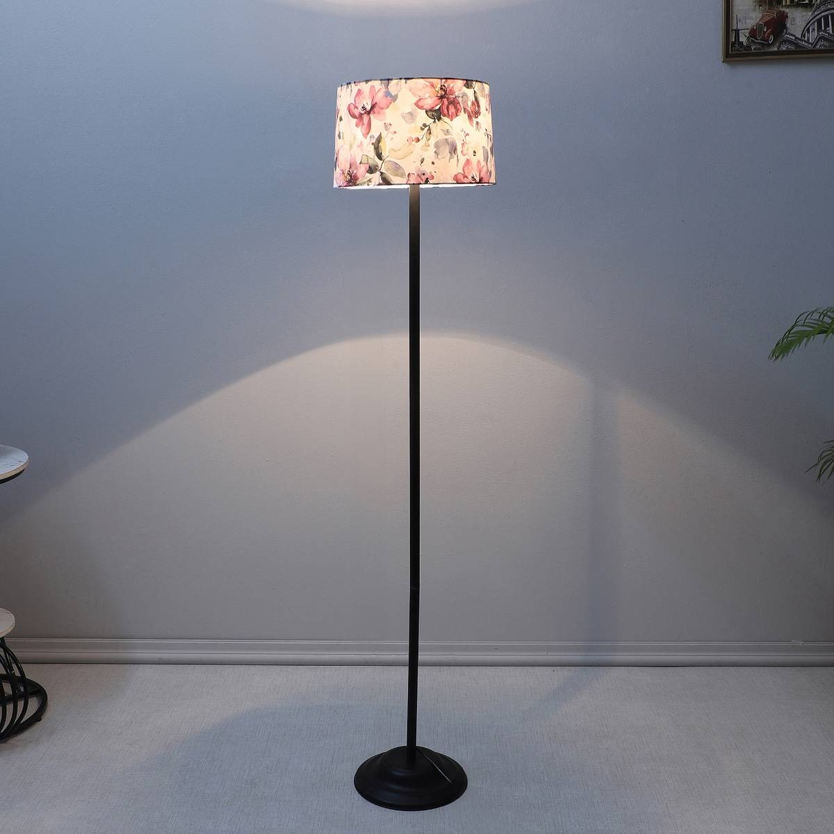 Tu Casa White Black Metal-Iron Base Foldable Floor Lamp With Cobra Saffron Print & Satin Shade