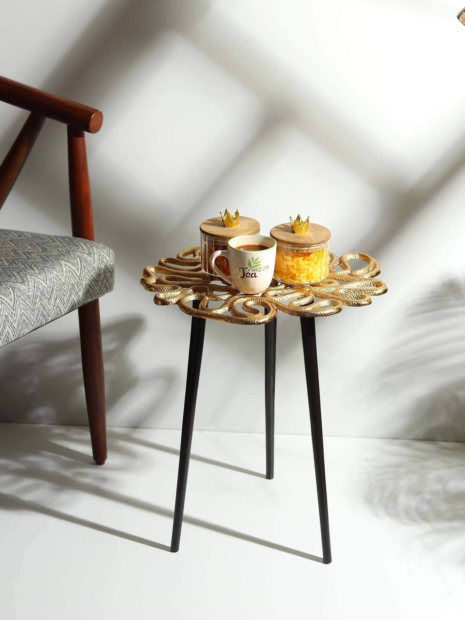 De Maison Decor Gold Solid Metal Table