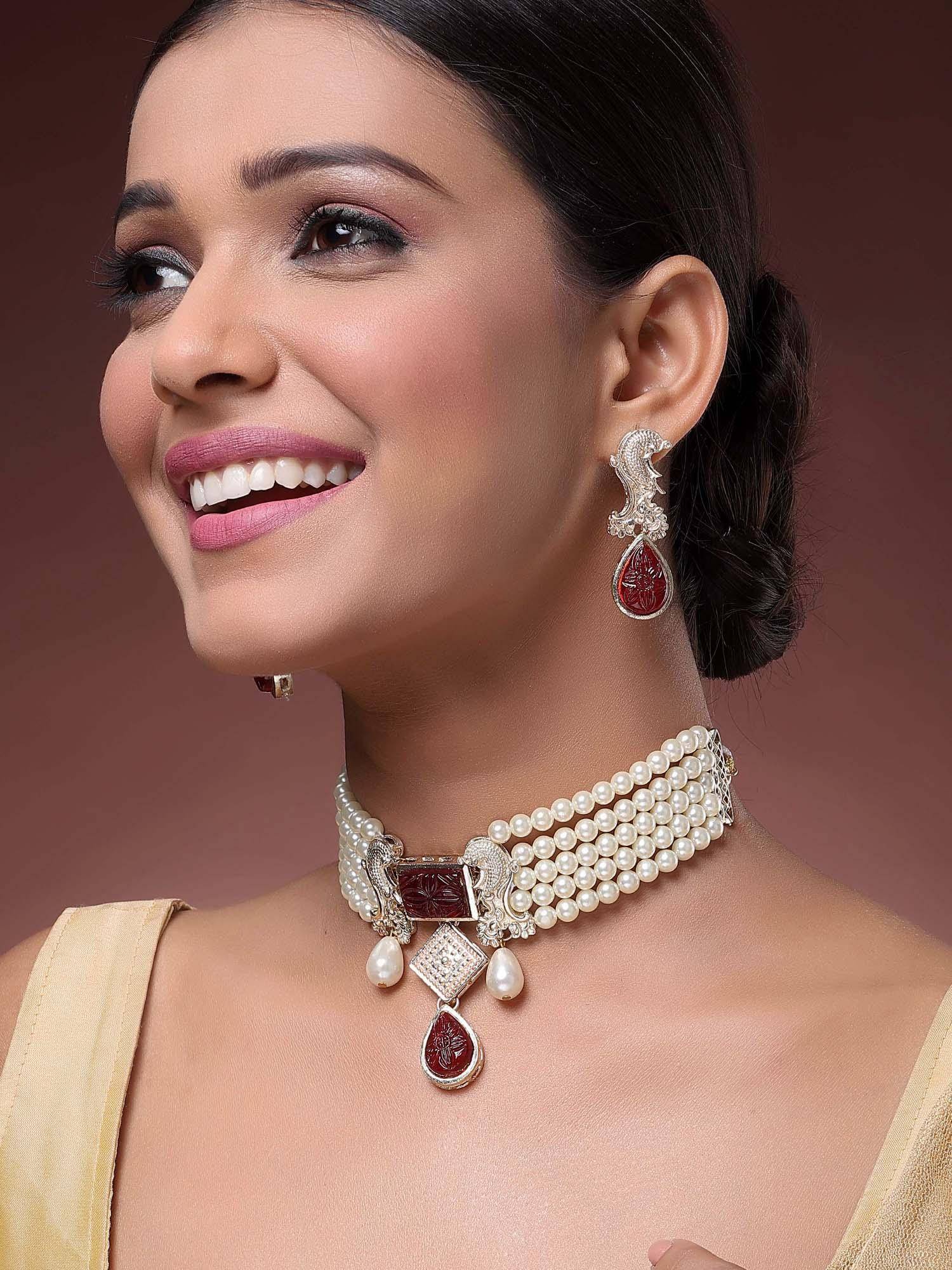 Karatcart Gold Plated Red Carved Stone Kundan Choker Necklace With Earrings