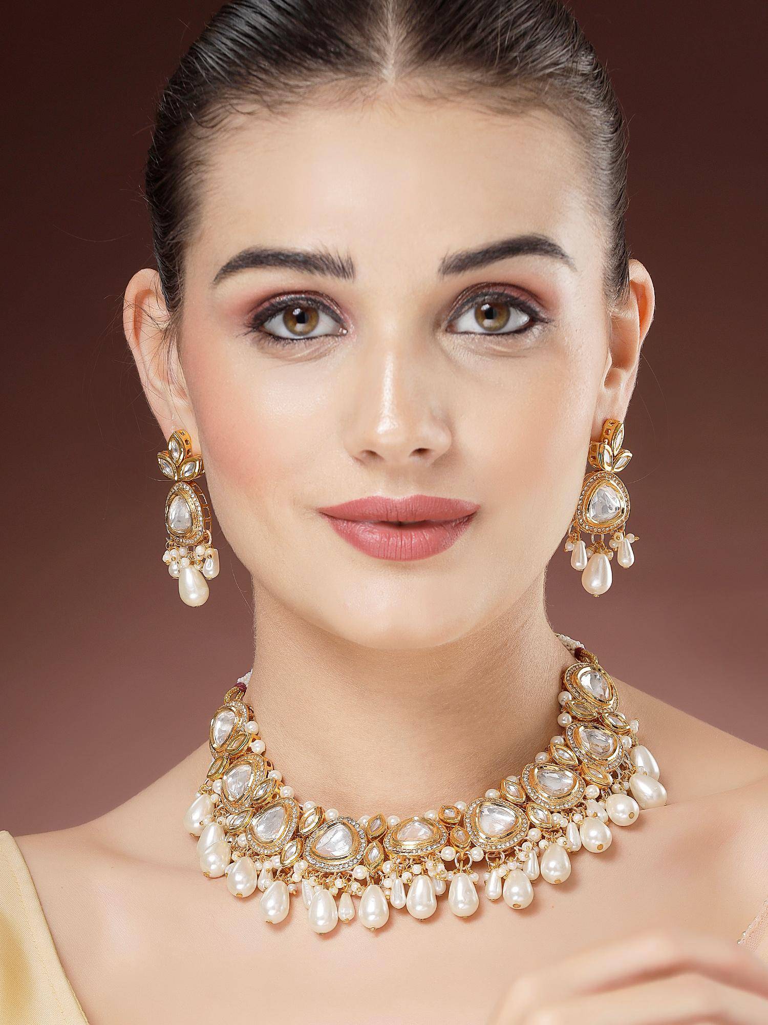 Karatcart Polki Kundan Drop Pearl Design Choker Necklace With Earrings