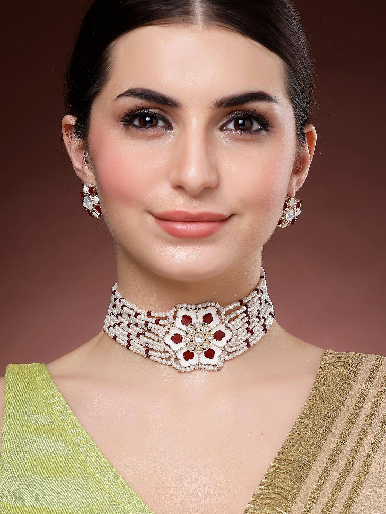 Karatcart White and Red Beaded Minakari Choker Necklace With Earrings