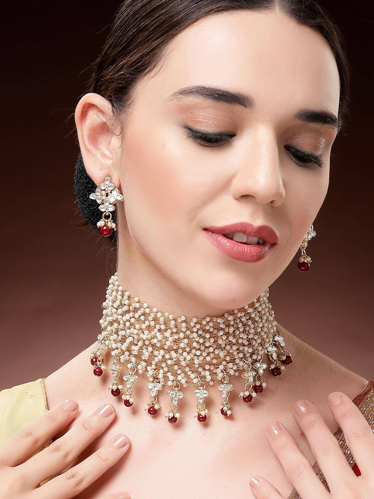 Karatcart Ethnic Pearl Chain Beaded Red Beads Kundan Choker Necklace With Earrings
