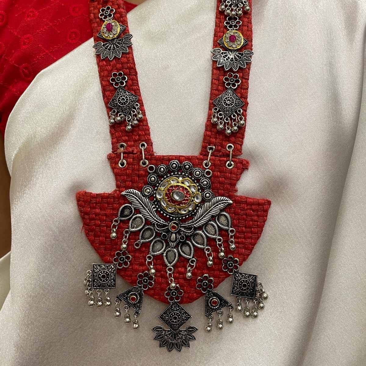 Digital Dress Room Red & Silver Kundan Ghungroo Design Necklace
