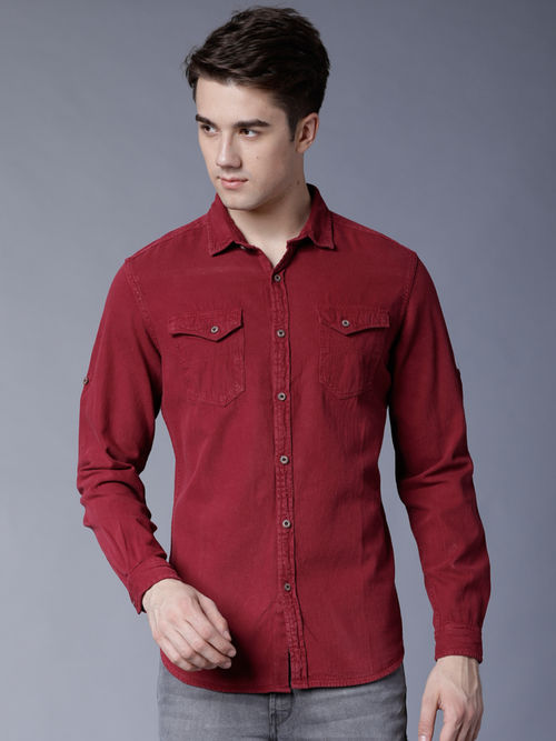 Buy LOCOMOTIVE Men Red Slim Fit Solid Denim Casual Shirt Online