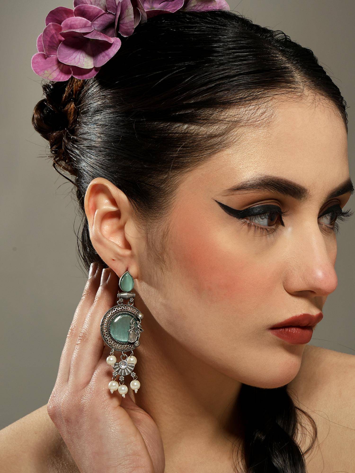 VENI Circular Drop Earrings