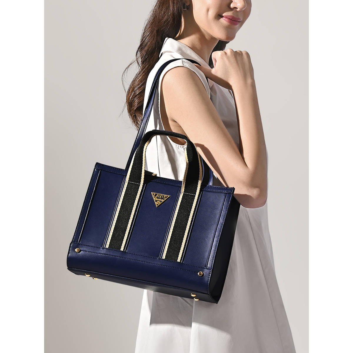 Lavie Signature Women's Columbus Medium Satchel Handbag (M)