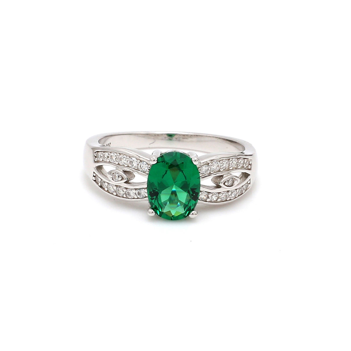 18k White Gold Oval Emerald and Diamond Ring | Jewelsmith