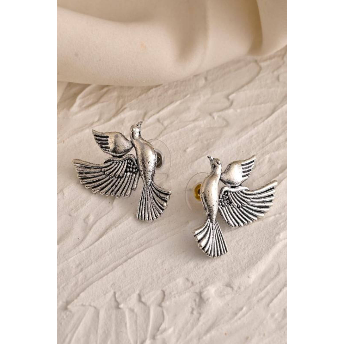 DASTOOR Womens Silver Silver Plated Designer Studs
