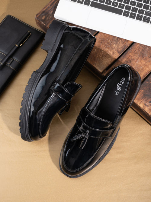 Buy Styli Men Black Tassel Chunky Loafers Online