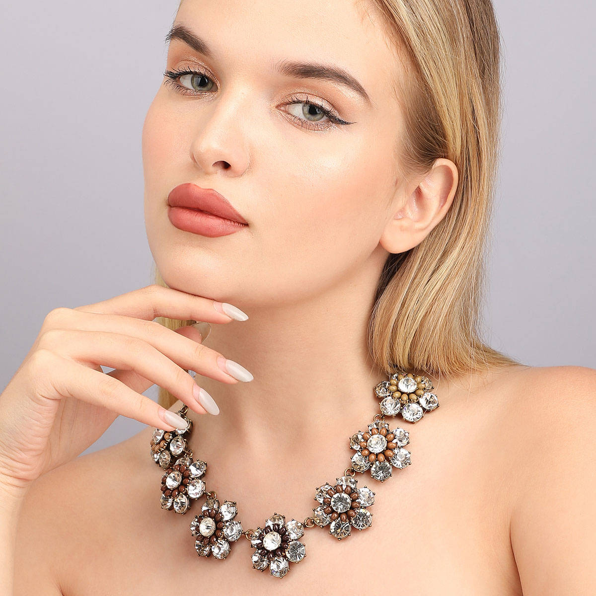 SOHI Flora Necklace