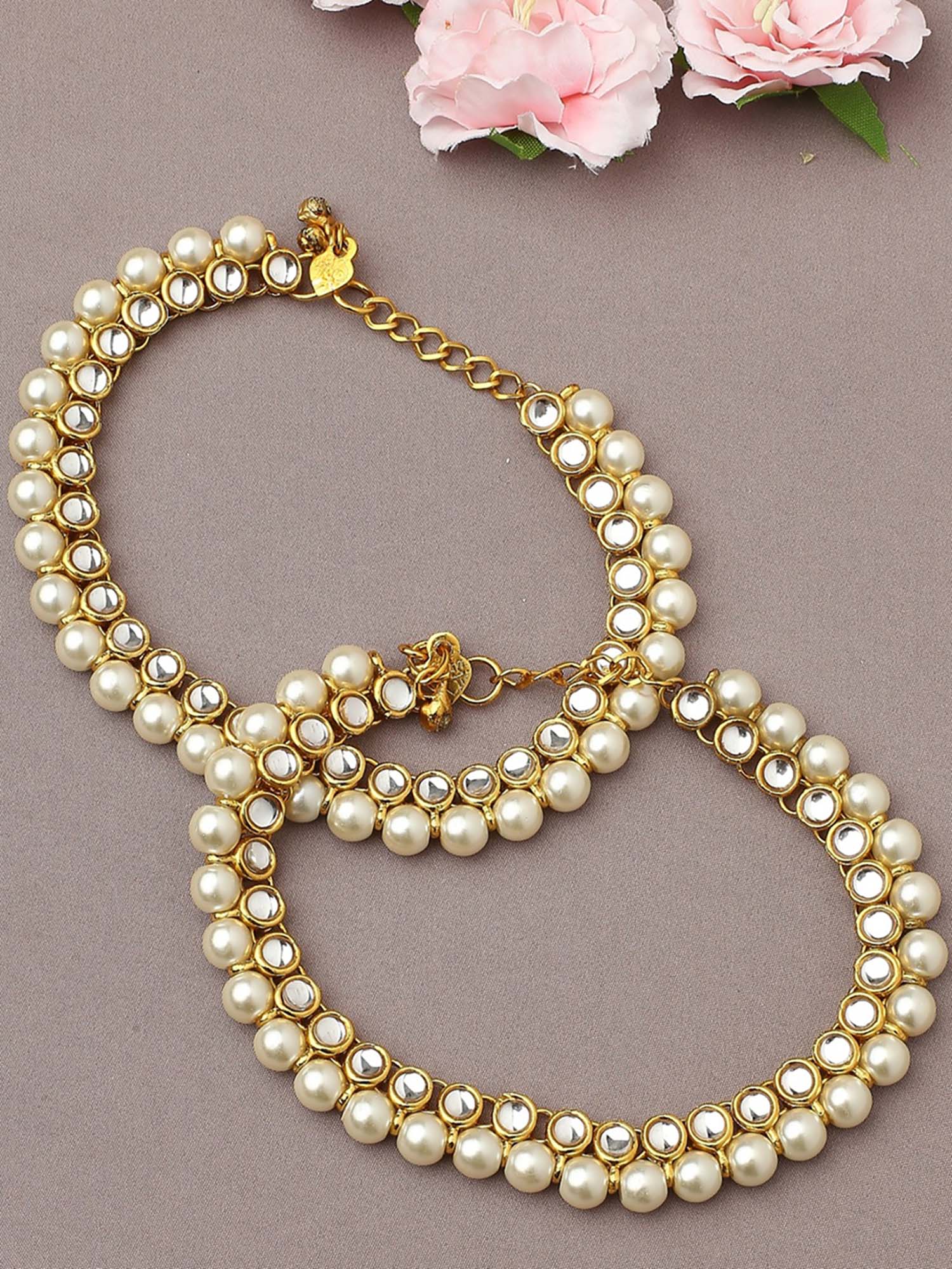 OOMPH Women Gold Tone Kundan-Pearl Ethnic Payal Anklets