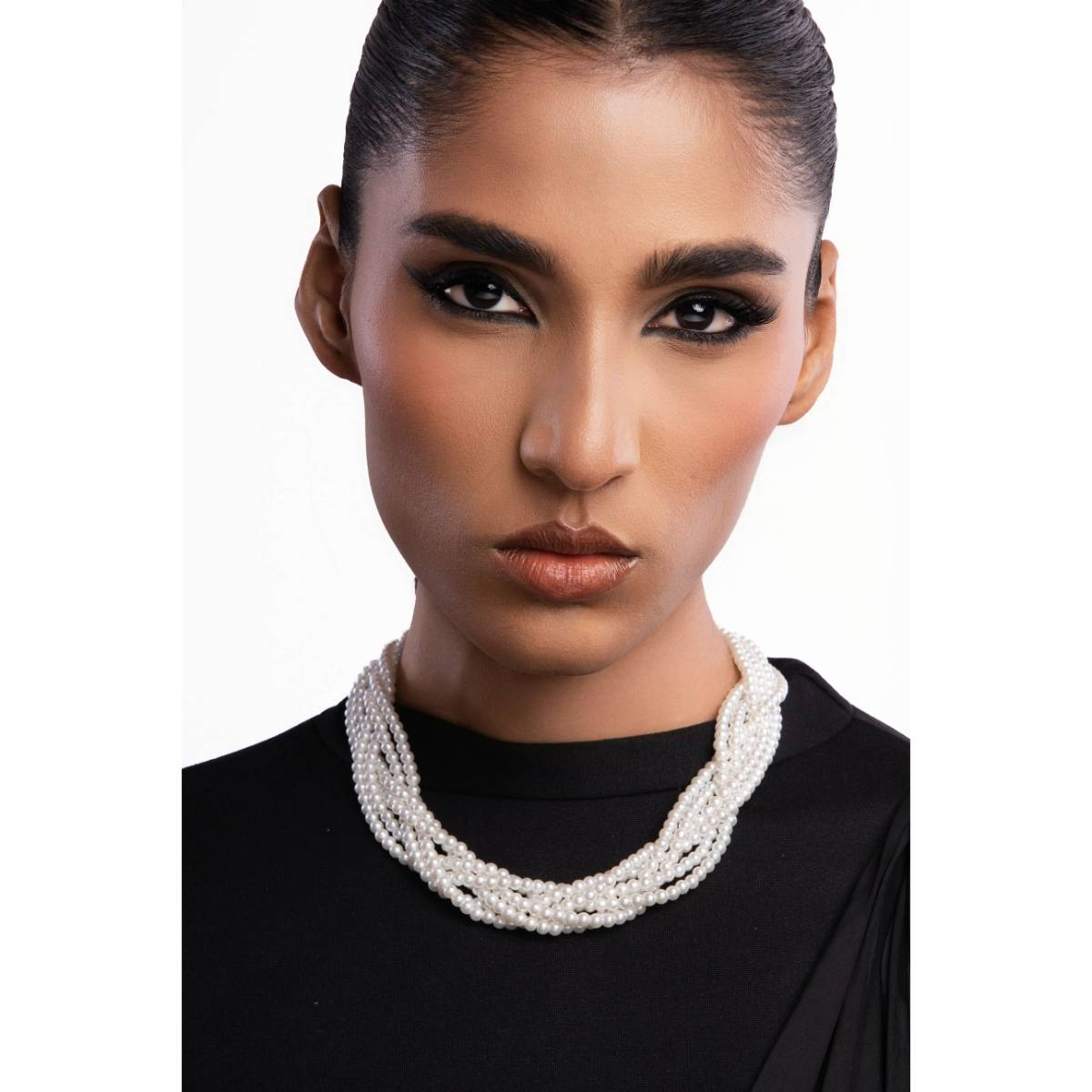 Curio Cottage Pearly Twist Necklace