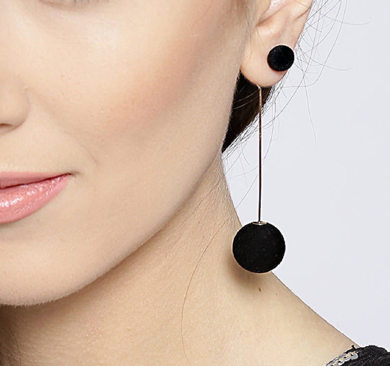 Aggregate more than 78 black ball earrings super hot