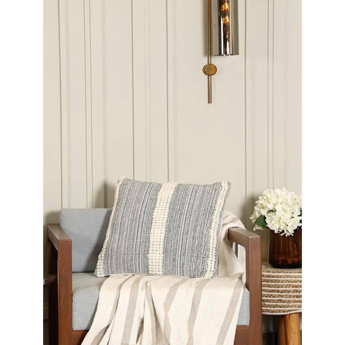 Sashaa World Striped Tufted Cushion Cover (18x18 inches)