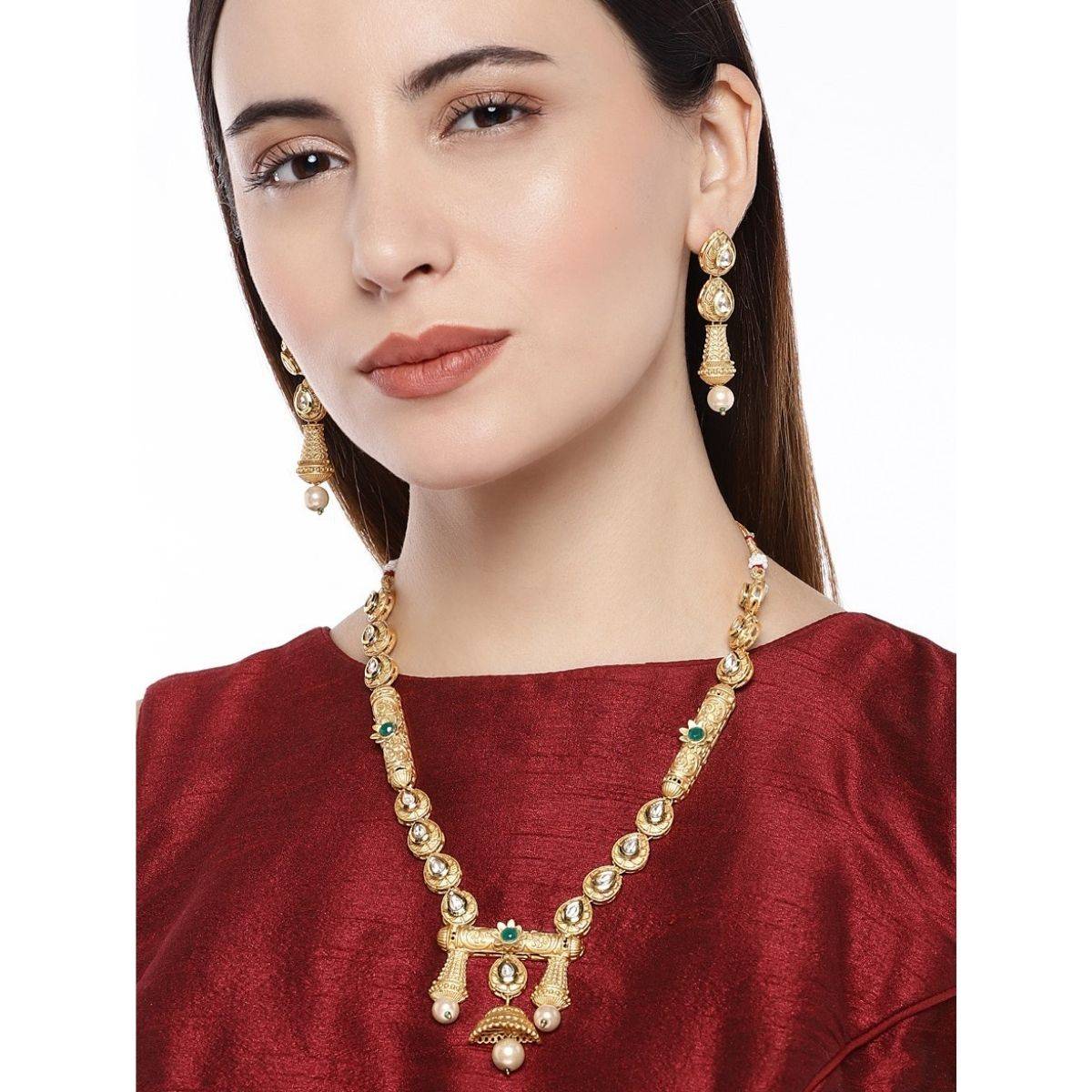 AccessHer Gold-Toned Matt Finish Kundan Jewellery Set