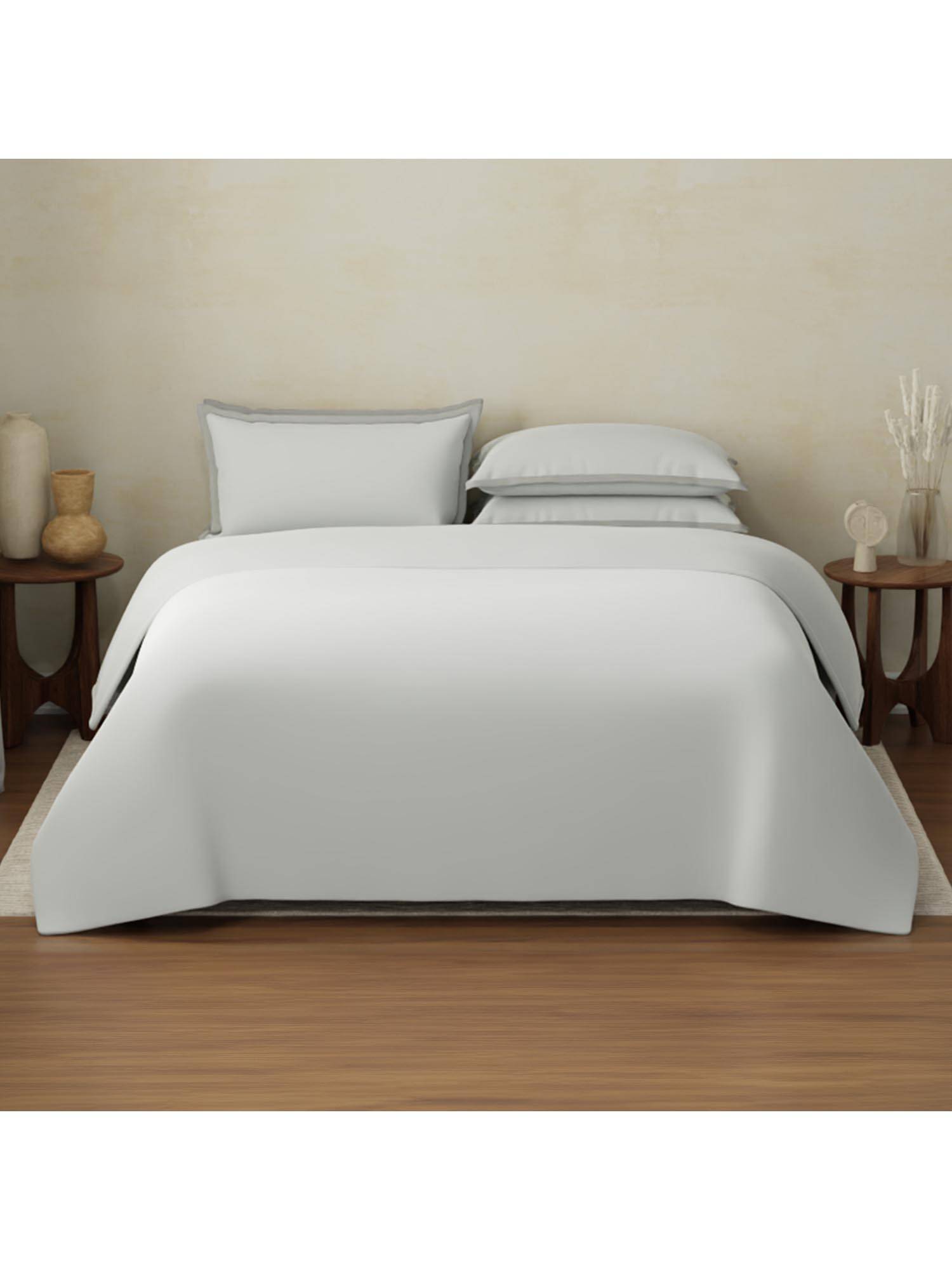 Boutique Living Cotton Charm 400 TC Cotton Grey Bedsheet With 4 Pillow Covers & Duvet Cover (King)