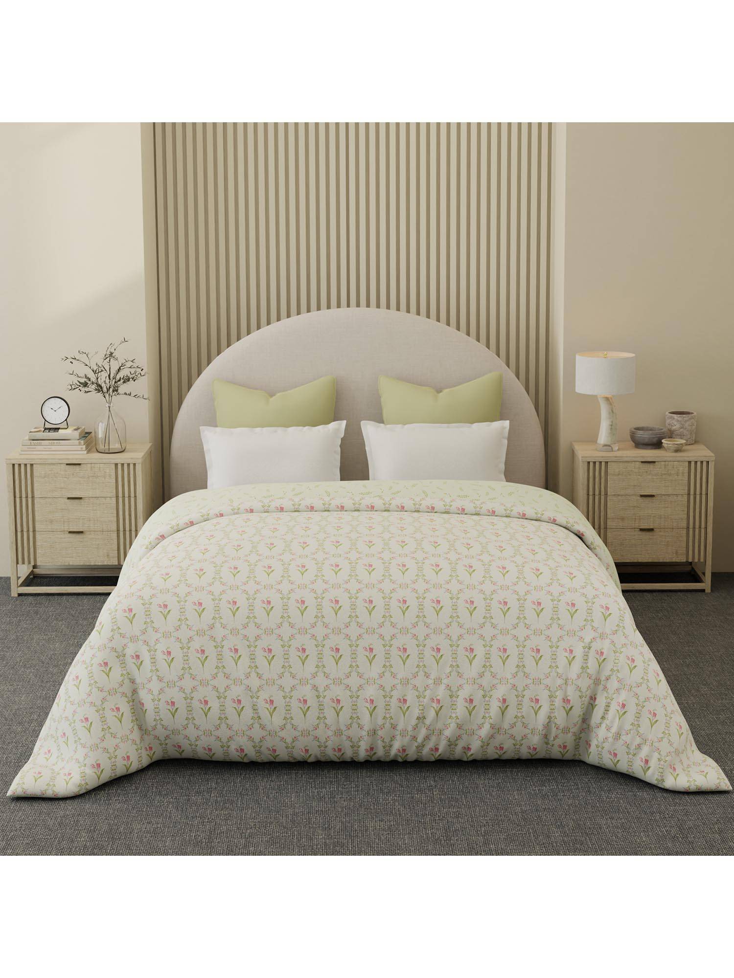 Boutique Living Cottage Garden Cotton 300 TC Green & Pink Floral Reversible Comforter (Double)