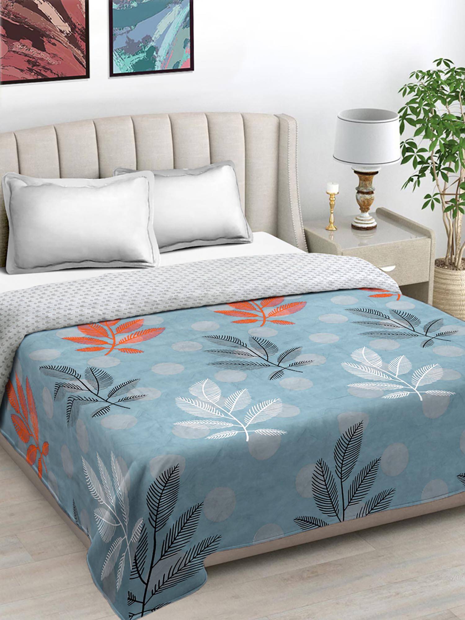 FABINALIV Blue Floral Reversible Mild Winter 350 Gsm Micro Fiber Filling Bed Comforter (Double)