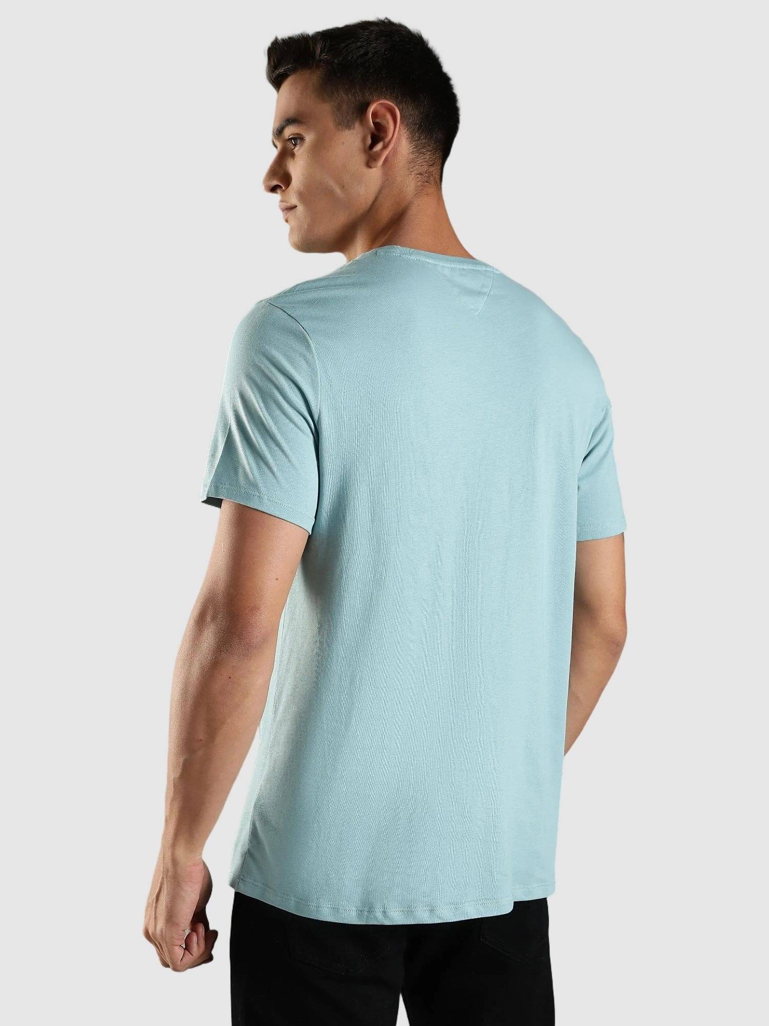 Buy Tommy Hilfiger Blue Solid Regular Fit T-Shirt Online