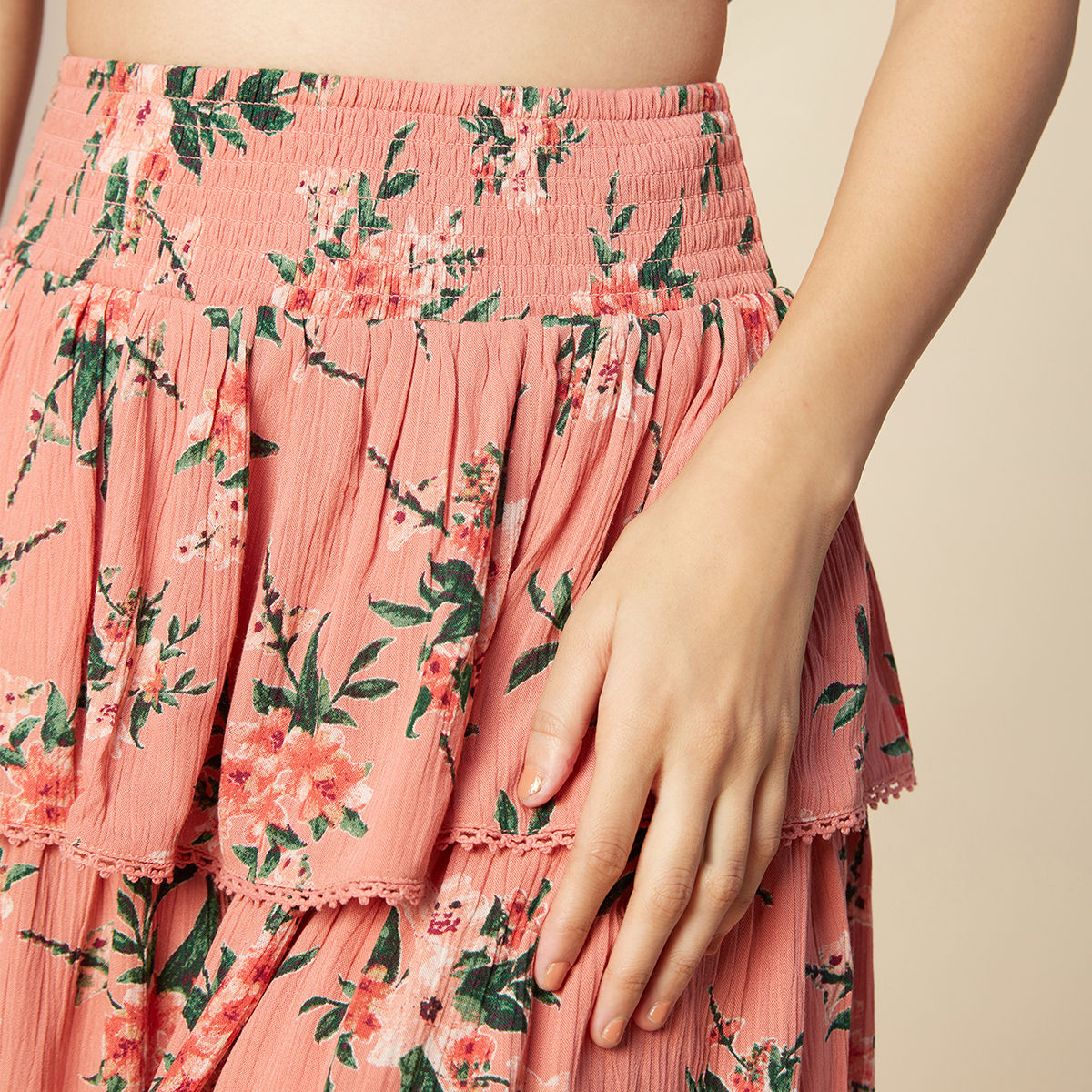 The Best Shoes to Wear with Short Skirts and Dresses - PureWow