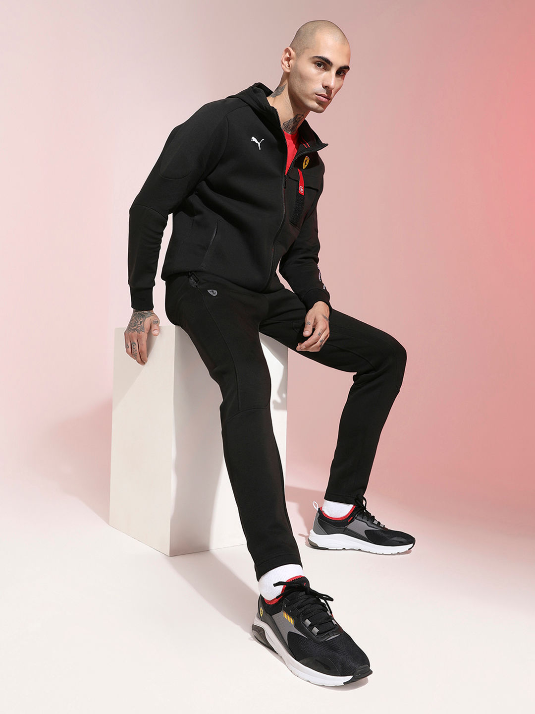 Puma ferrari best sale men pink