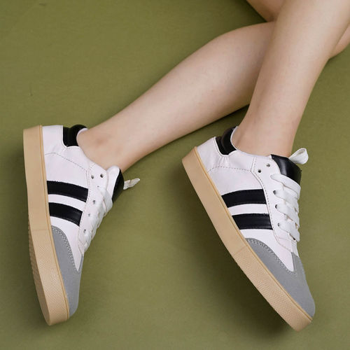 Designer Sneaker Most Popular White Sneakers 2019 Shoetopia