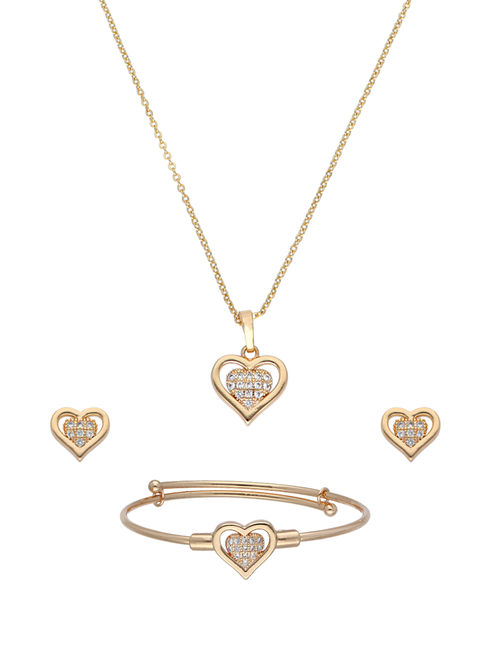 Sia Women Gold Plated Heart Pendant Set With Bracelet Buy Sia Women Gold Plated Heart Pendant Set With Bracelet Online At Best Price In India Nykaa Hello musers, nykaa has launched their range of demi matte lip colors and today i will be reviewing them in detail. sia women gold plated heart pendant set with bracelet