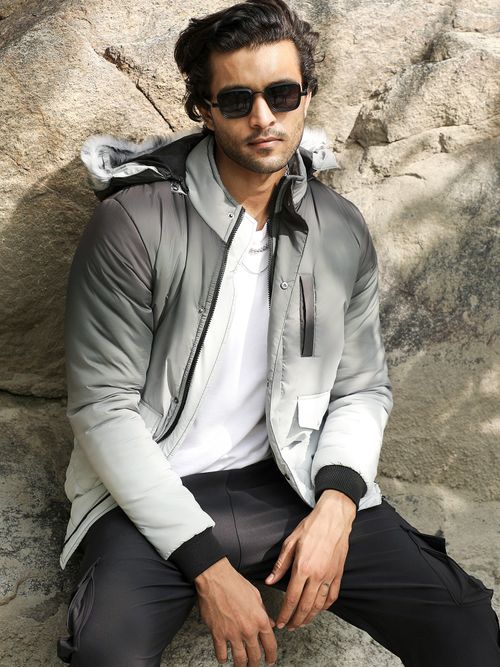 Campus Sutra Men Charcoal Black Light Grey Ombre Puffer Jacket With  Fleece Hood - Main Image