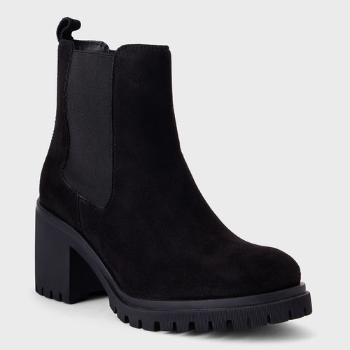 Buy Twenty Dresses by Nykaa Fashion Black Suede Round Toe Ankle