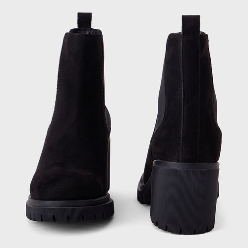 Buy Twenty Dresses by Nykaa Fashion Black Suede Round Toe Ankle