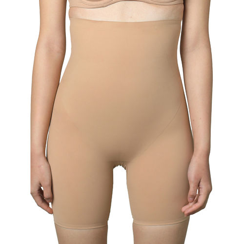 BUTTCHIQUE Shorty Core Tightening & Thigh Sculpting (Black Colour)  Shapewear for Natural Contour, Compression, Butt-Lift & Back Support