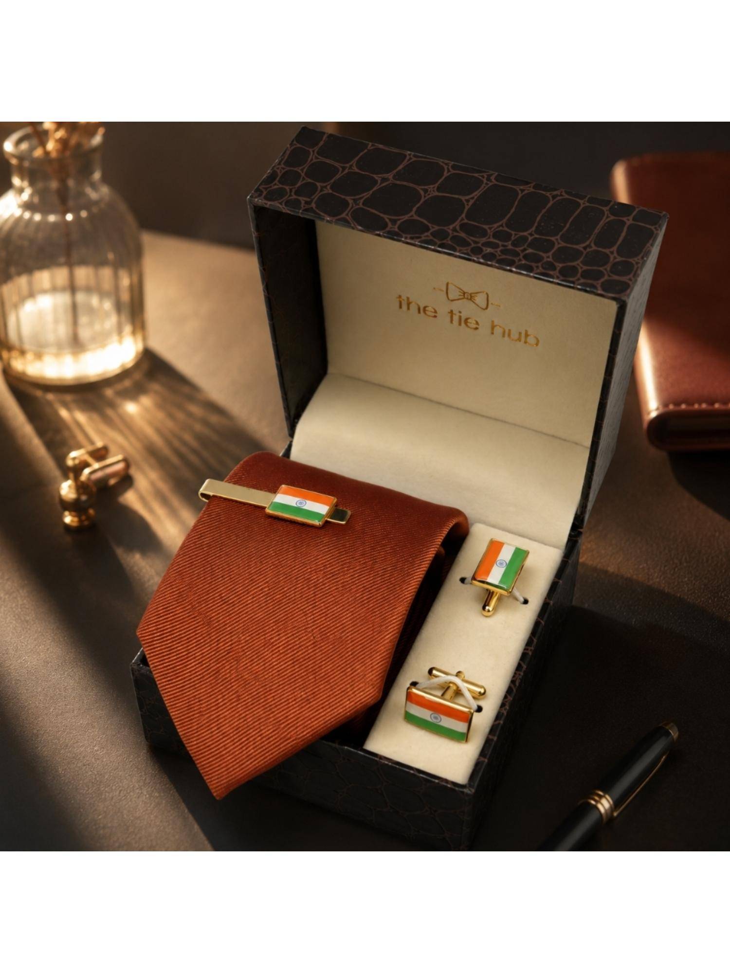 The Tie Hub Rust Silk India Flag Rectangular Brass Cufflinks & Tie Bar For Men