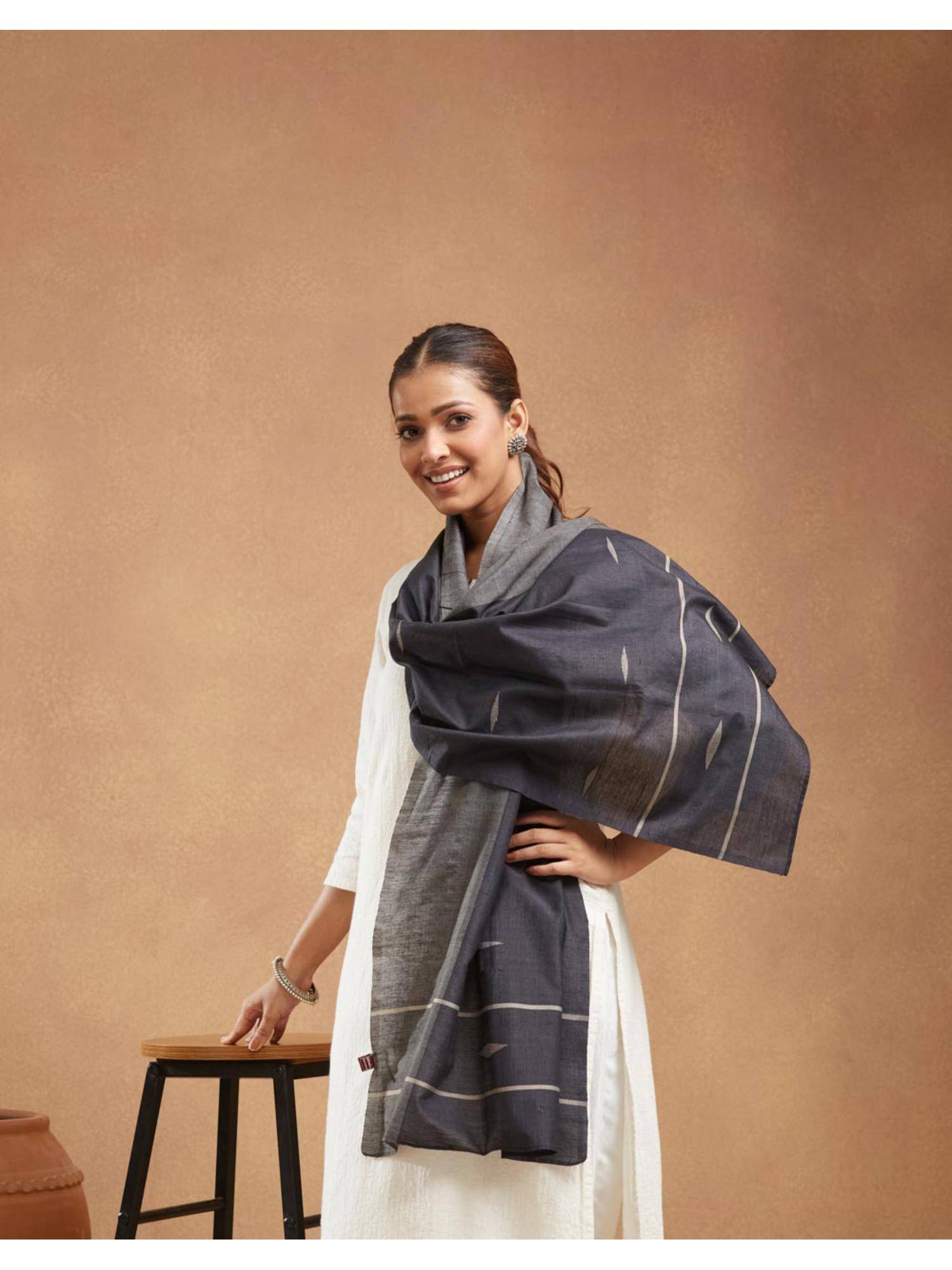 Fabindia Black Silk Blend Jamdani Stole