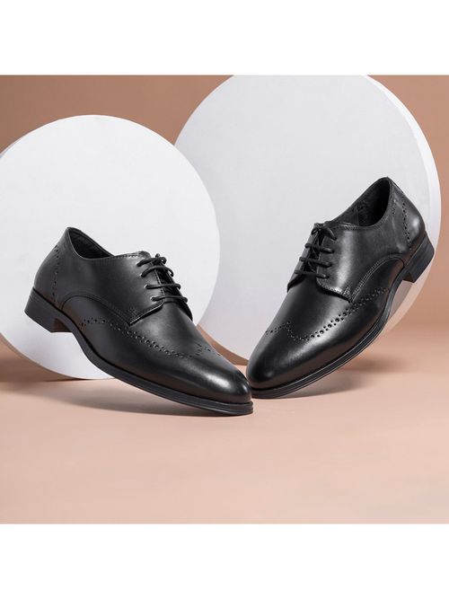 Red Tape Mens Solid Black Derby Shoes